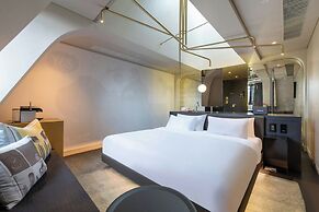 W Amsterdam