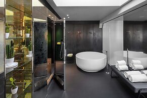 W Amsterdam