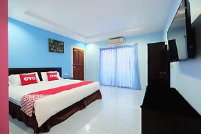 OYO 609 Lanta Dream House Apartment