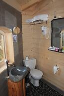 Hotel Les Cabanes Dans Les Bois