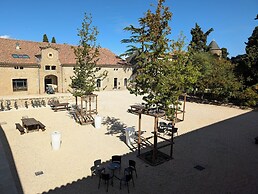 Hotel Les Cabanes Dans Les Bois