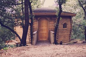 Hotel Les Cabanes Dans Les Bois