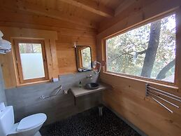 Hotel Les Cabanes Dans Les Bois