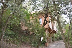 Hotel Les Cabanes Dans Les Bois