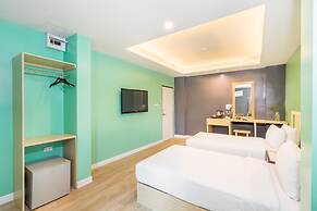 Ratchada Point Hotel