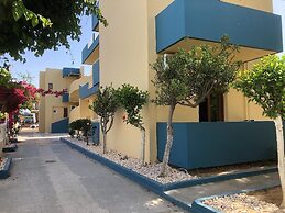 Frank Apartments