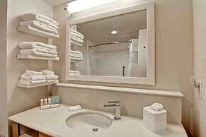 Hampton Inn & Suites by Hilton Saskatoon Airport
