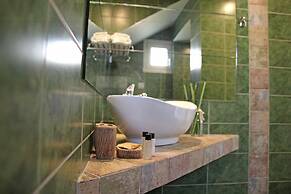 Effi Apartments