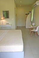Effi Apartments