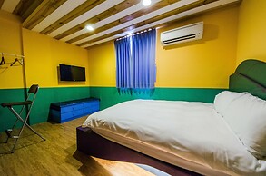 Oasis Inn