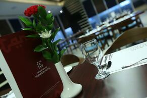 Premier Hotel
