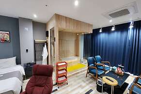 Galaxy Hotel