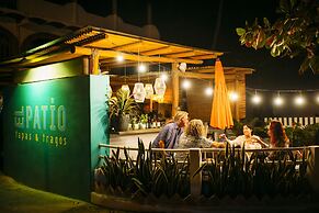 Sayulita Beach House Hotel