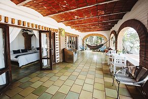 Sayulita Beach House Hotel