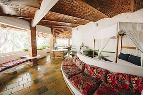 Sayulita Beach House Hotel