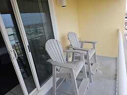 Surf Side Hotel