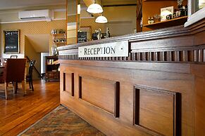Corner House Hotel