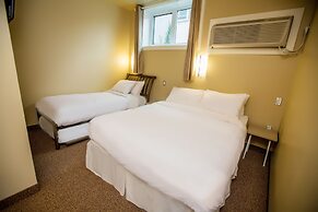 Refresh Inn & Suites