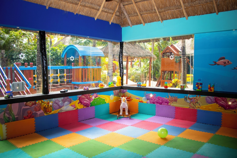 The Pyramid Cancun By Oasis - All Inclusive
