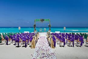 The Pyramid Cancun By Oasis - All Inclusive