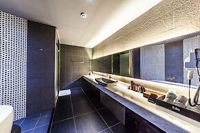 JBIS Hotel