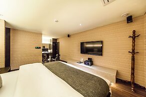 JBIS Hotel