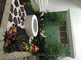 Heeren Palm Suites