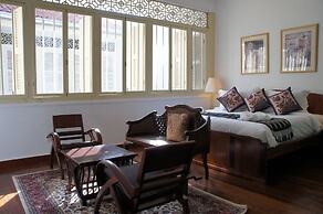 Heeren Palm Suites