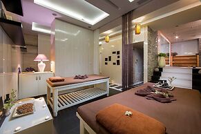 Danly Hotel