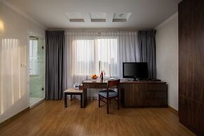 Danly Hotel