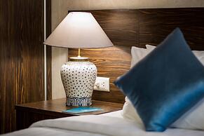 Danly Hotel