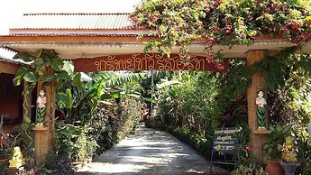 Subtawee Resort