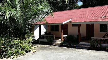Subtawee Resort