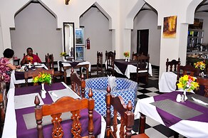 Forodhani Park Hotel