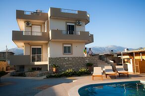 Elpidis Villa