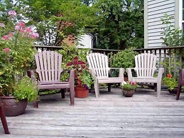Antique Slumber Old Town Bed & Breakfast