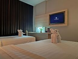 Grand Cakra Hotel
