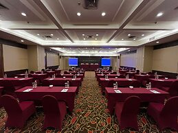 Grand Cakra Hotel