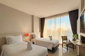 Grand Cakra Hotel