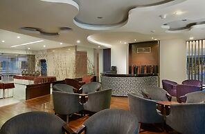 Grand Cakra Hotel
