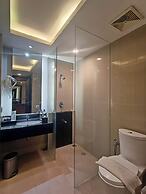 Grand Cakra Hotel
