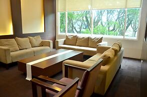 Grand Cakra Hotel