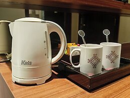 Grand Cakra Hotel
