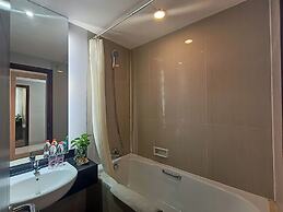 Grand Cakra Hotel