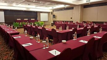 Grand Cakra Hotel