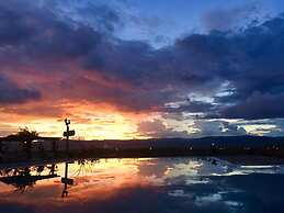 Inle Garden Hotel