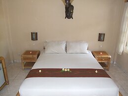 Chonos Hotel Lovina
