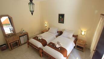 Chonos Hotel Lovina