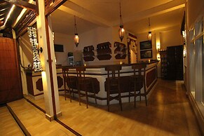 Chonos Hotel Lovina