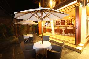Chonos Hotel Lovina